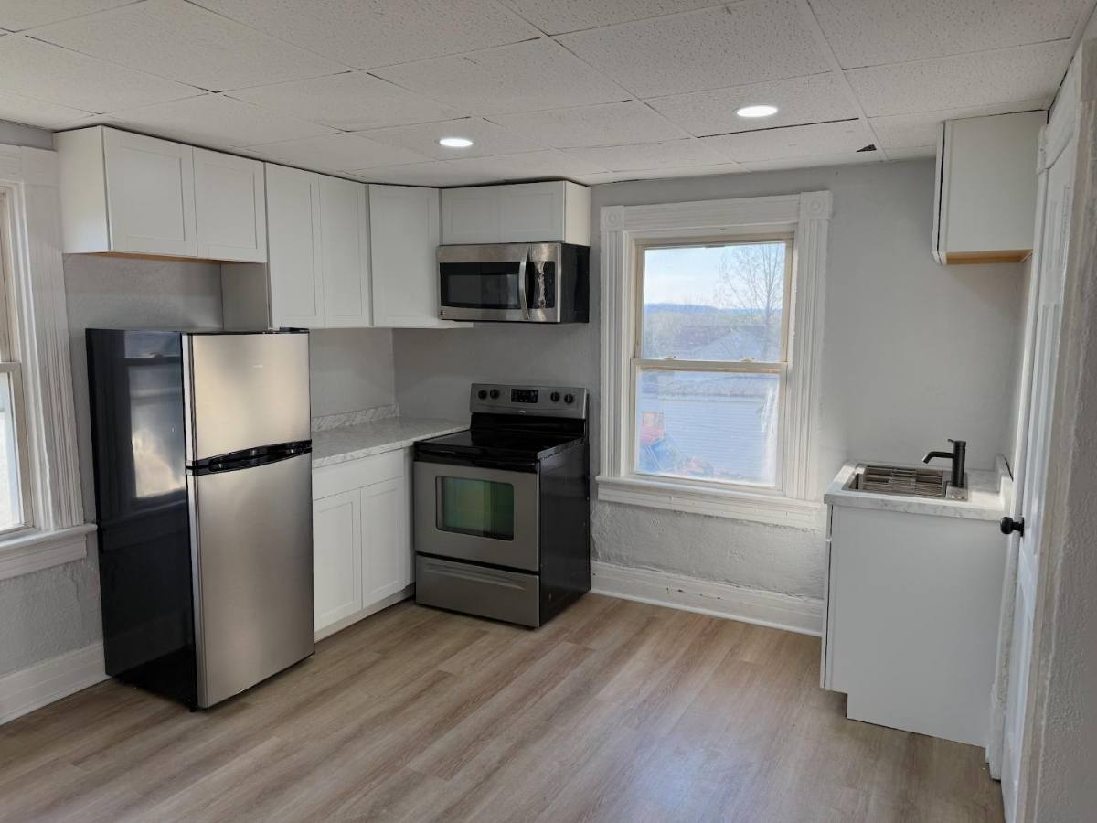 Apartment for rent at 1009 4th St #4, Lynchburg, VA 24504
