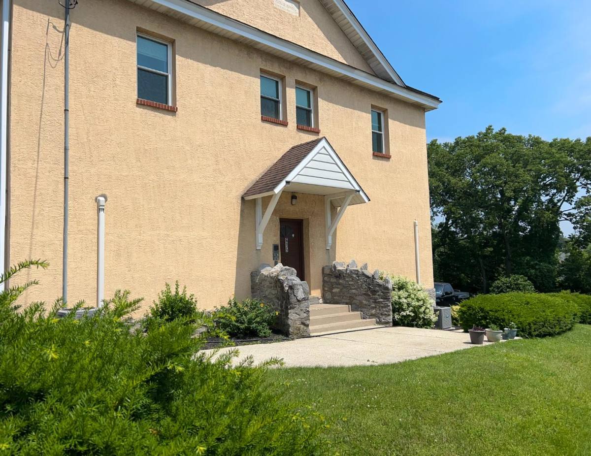 Apartment for rent at 615 Summit #2, King of Prussia, PA 19406