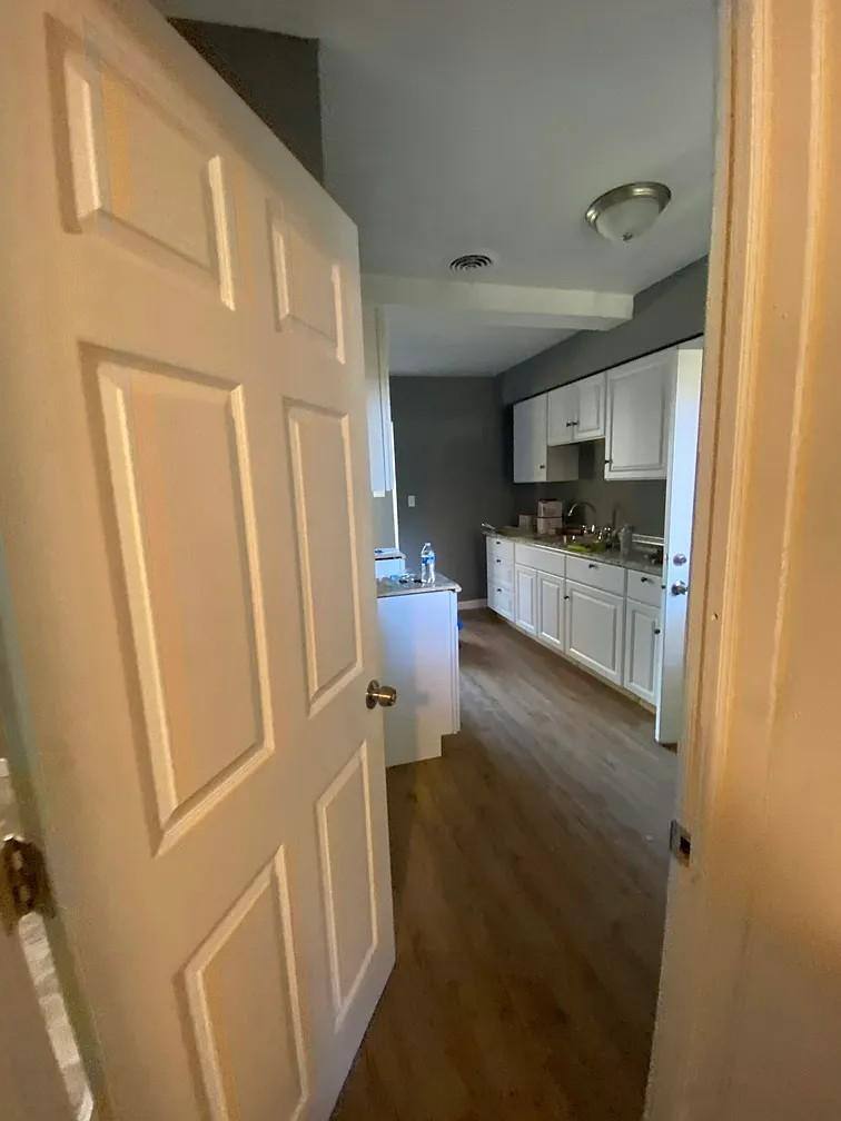 House for rent at 933 Russel Ave, Akron, OH 44307