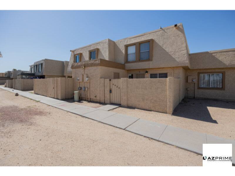 Townhouse for rent at 4436 E Pueblo Ave, Phoenix, AZ 85040