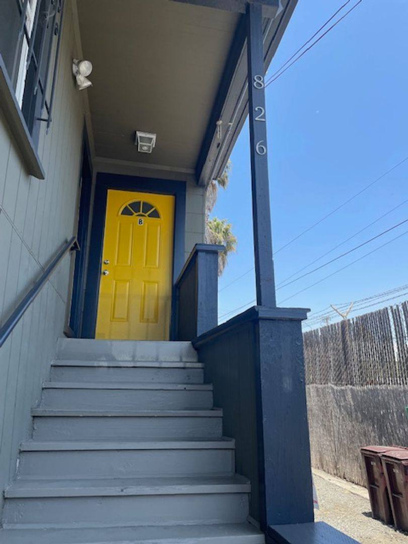 Apartment for rent at 826 Isabella St, Oakland, CA 94607