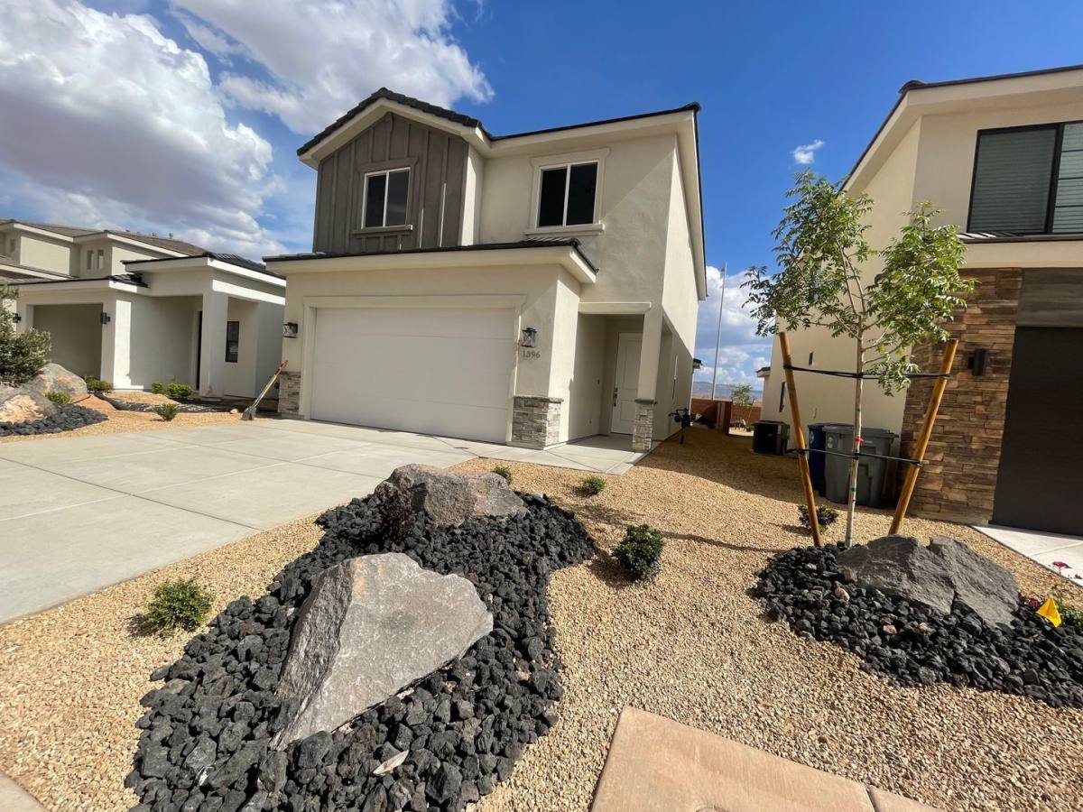 House for rent at 1396 E White Hollow Lane, Saint George, UT 84790