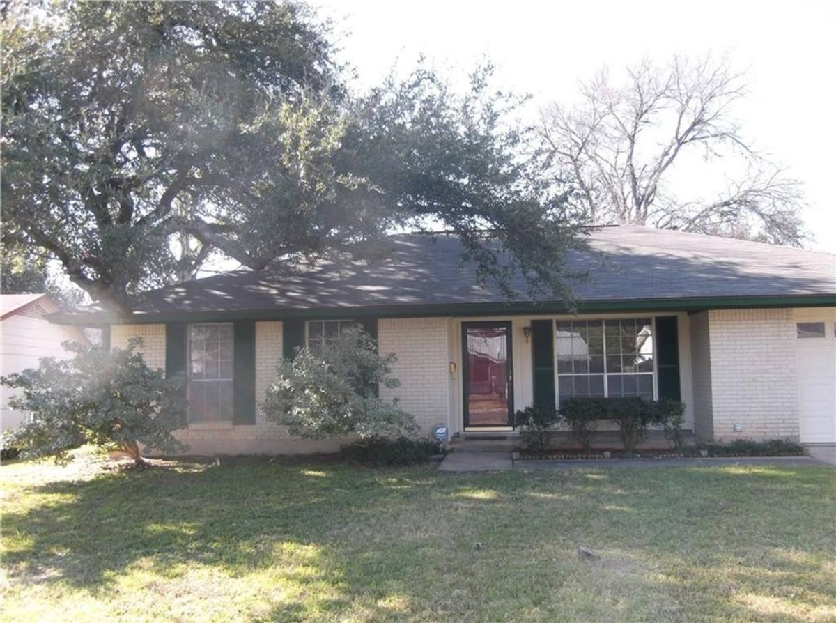 House for rent at 2111 Falcon Hill Dr, Austin, TX 78745