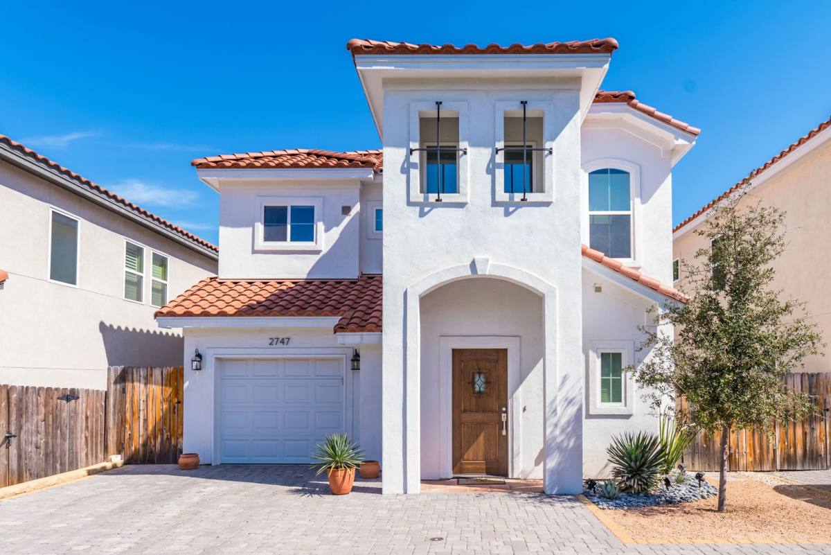 House for rent at 2747 Del Pilar Dr, San Antonio, TX 78232