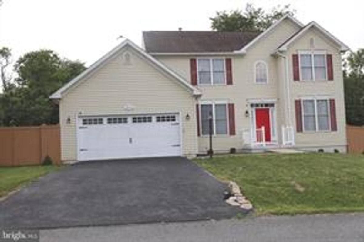 House for rent at 10222 Stagecoach Dr, Hagerstown, MD 21740