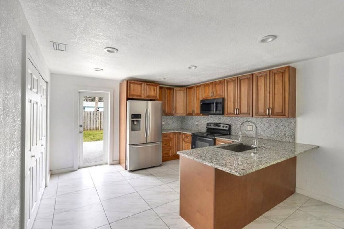 House for rent at 4389 Bellewood St, Palm Beach Gardens, FL 33410