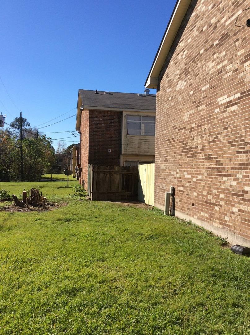 Apartment for rent at 1635 Port Dr, Baton Rouge, LA 70820