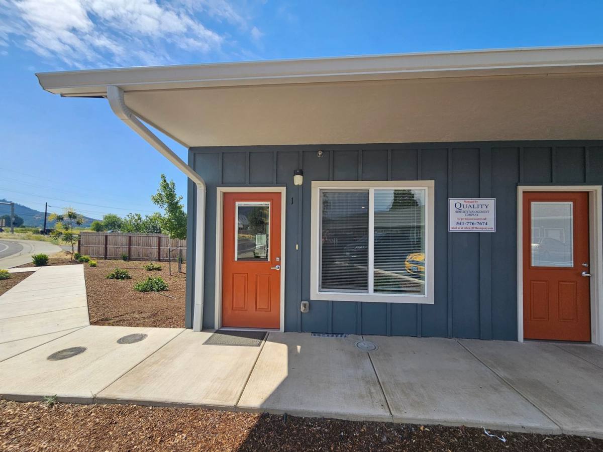Apartment for rent at 41 Suncrest Rd, Talent, OR 97540