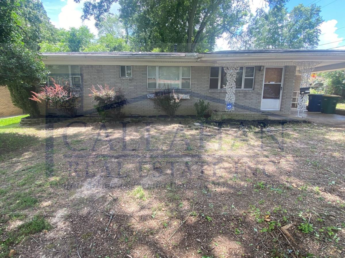 House for rent at 422 W 53rd St, North Little Rock, AR 72118