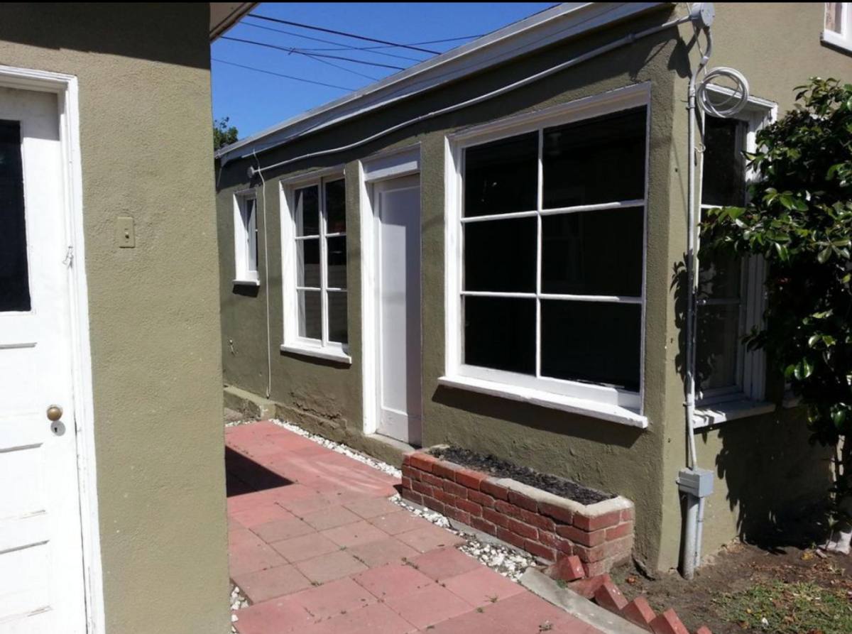 House for rent at 10025 Orange Ave, South Gate, CA 90280