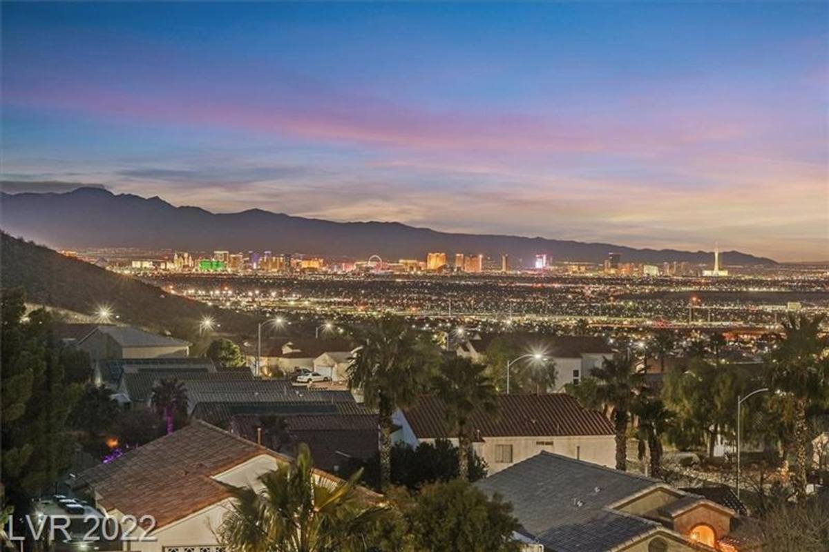 Townhouse for rent at 372 Rosefinch, Henderson, NV 89012