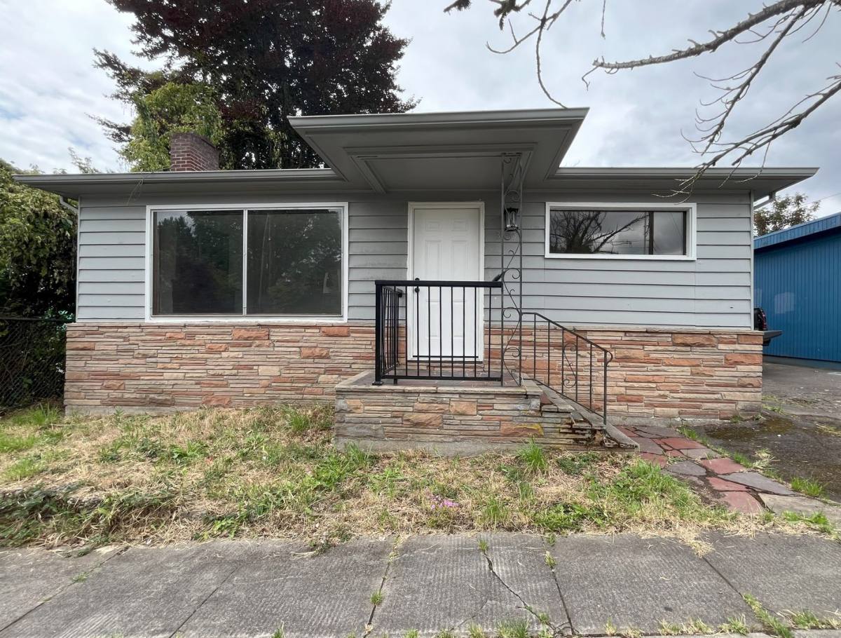 House for rent at 3515 SE 28th Place, Portland, OR 97202