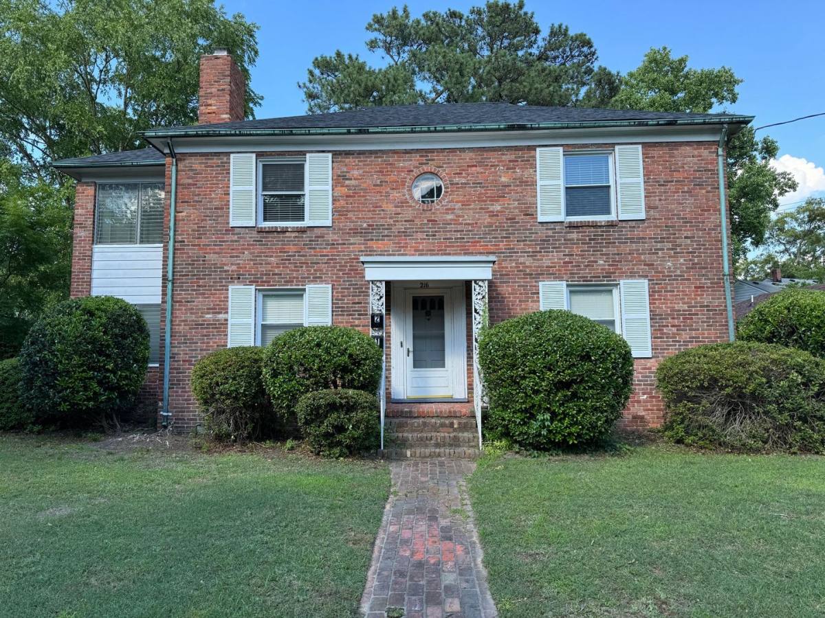 House for rent at 216 Glen Echo Dr, Norfolk, VA 23505