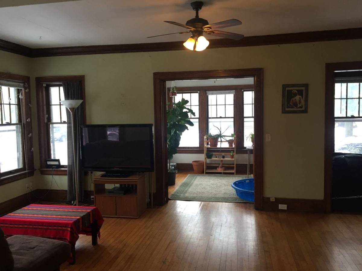 Apartment for rent at 2200 Harriet Ave S, Minneapolis, MN 55405