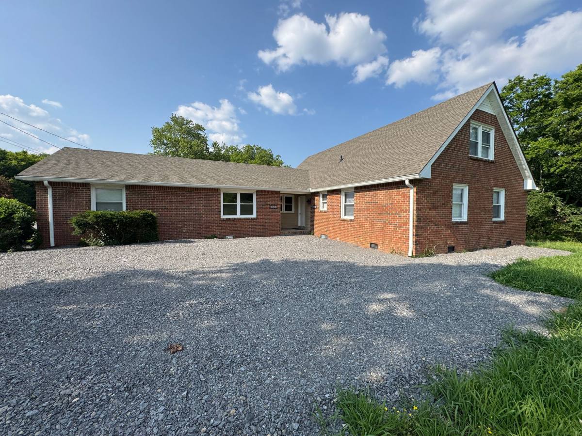 Apartment for rent at 6879 Lebanon Rd, Mount Juliet, TN 37122