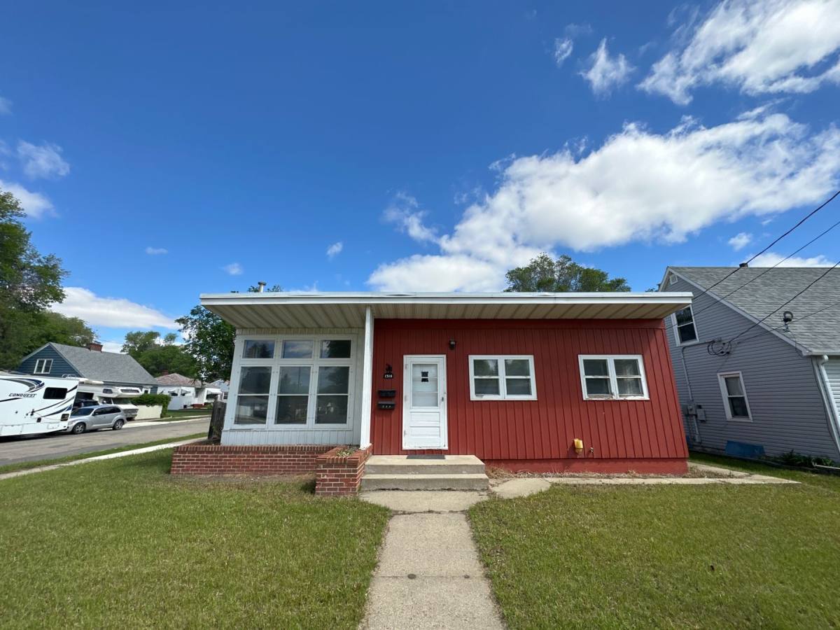House for rent at 1316 7th Ave NW, Minot, ND 58703