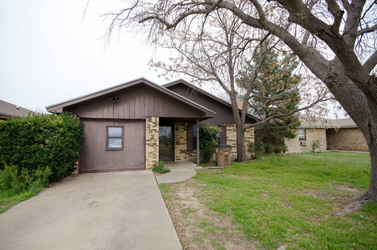 House for rent at 2922 N Oakes, San Angelo, TX 76903