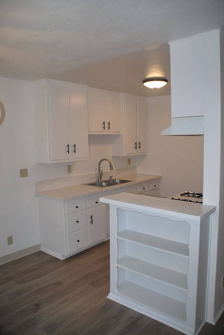 Apartment for rent at 220 S E St, Oxnard, CA 93030