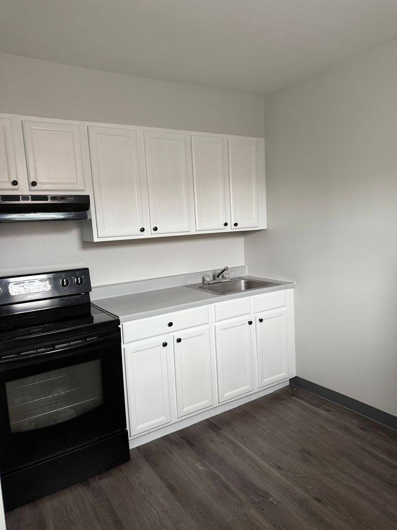 Apartment for rent at 816 Argonne Dr, Baltimore, MD 21218