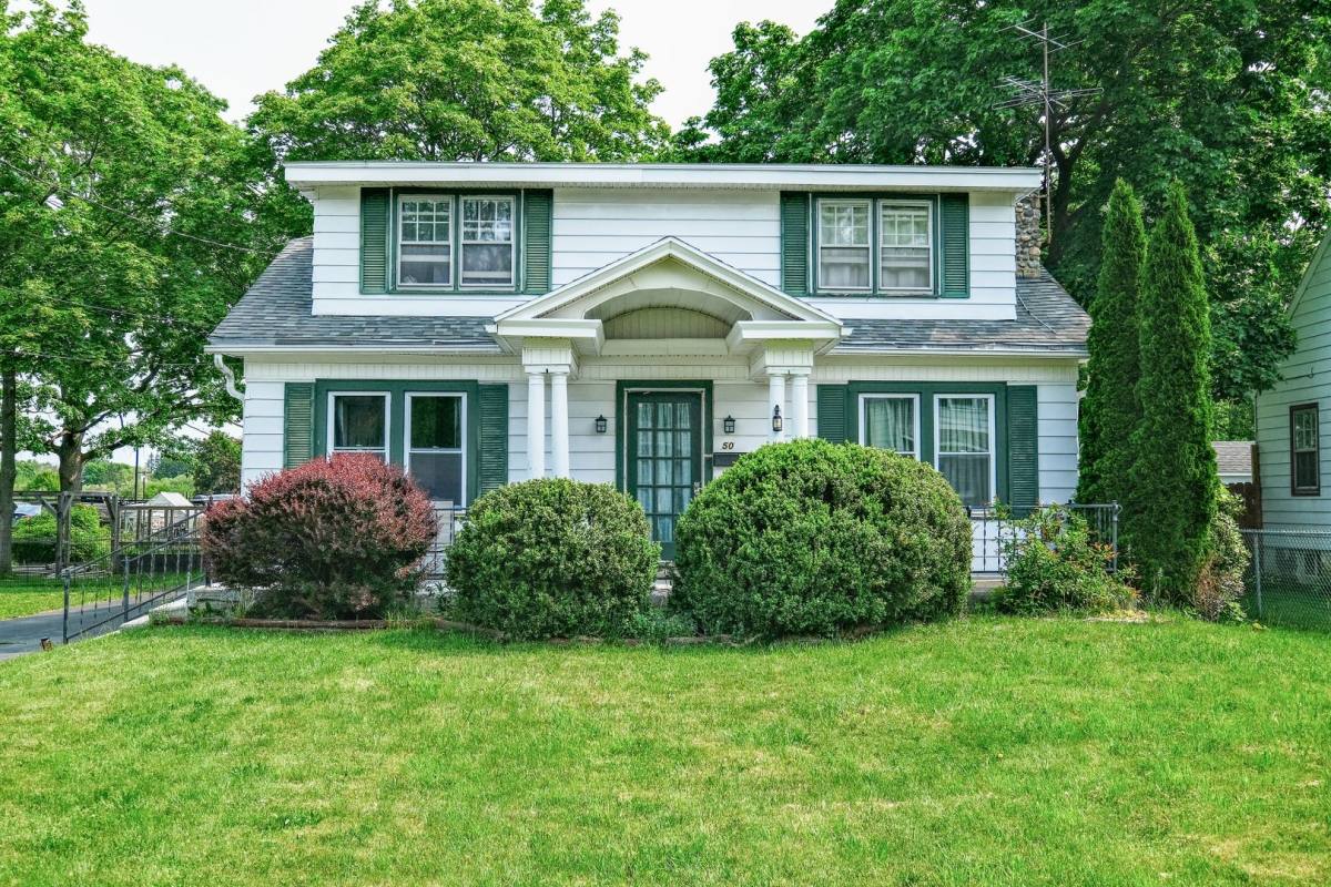 House for rent at 50 New York Ave, Rensselaer, NY 12144