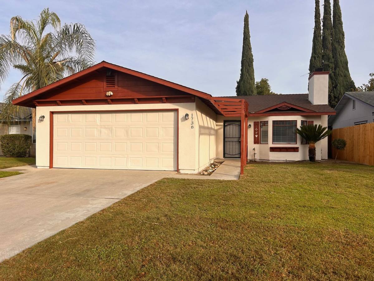 House for rent at 1738 E Beech, Visalia, CA 93292