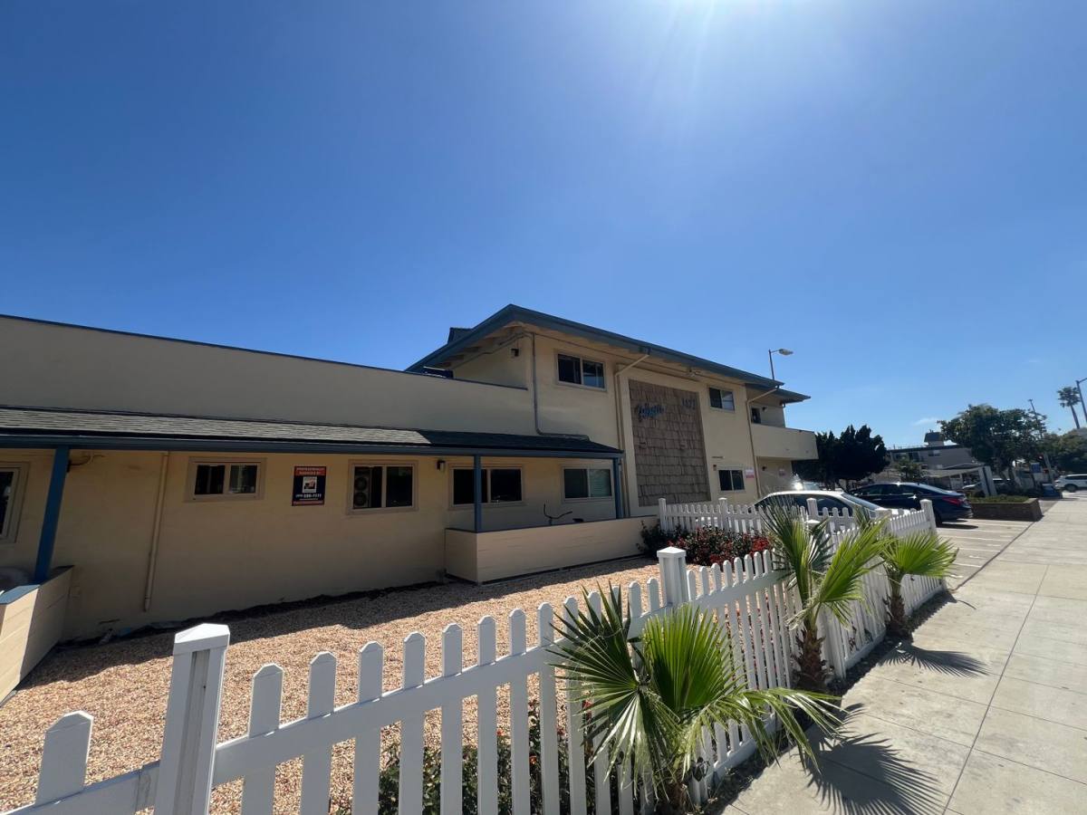 Apartment for rent at 1027 Felspar St, San Diego, CA 92109