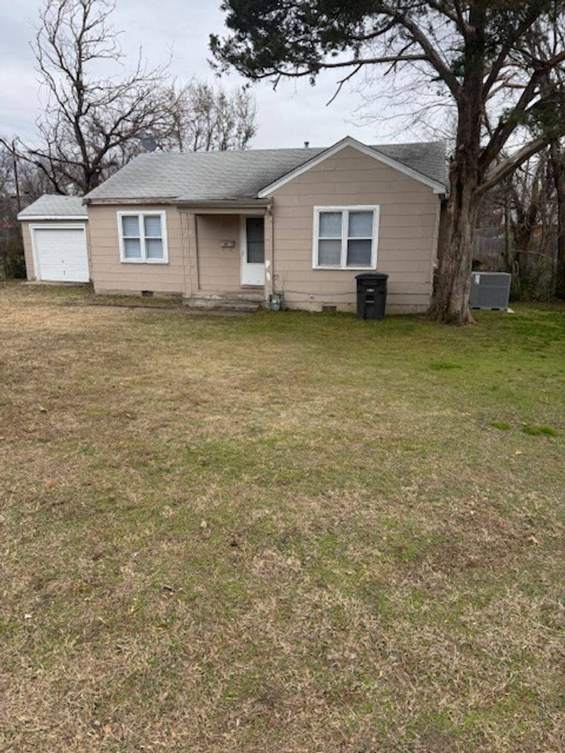 126 SE Wilshire Ave, Bartlesville, OK 74003