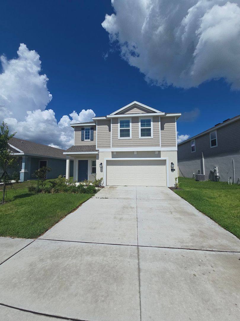 House for rent at 633 Reggie Rd, Winter Haven, FL 33884