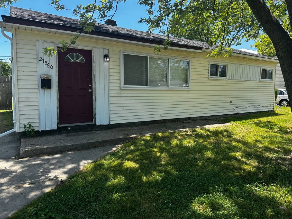 House for rent at 23560 Lauren, Warren, MI 48089