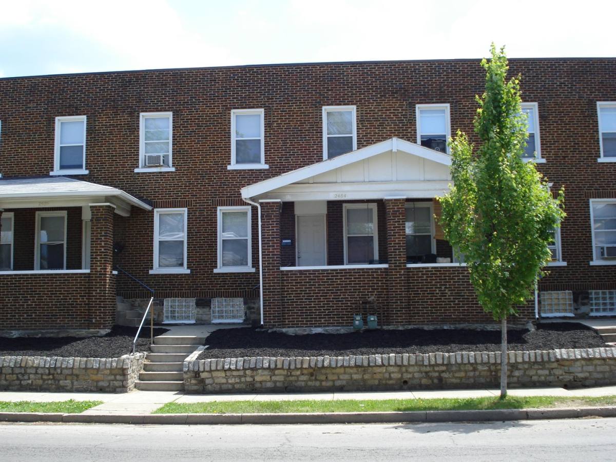 Townhouse for rent at 2476-2488 Indianola Ave, Columbus, OH 43202