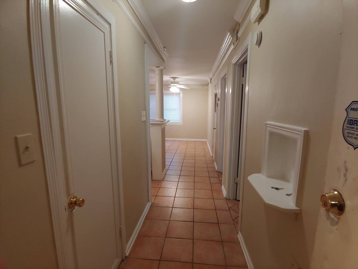 Apartment for rent at 1360 N Ave, Atlanta, GA 30307