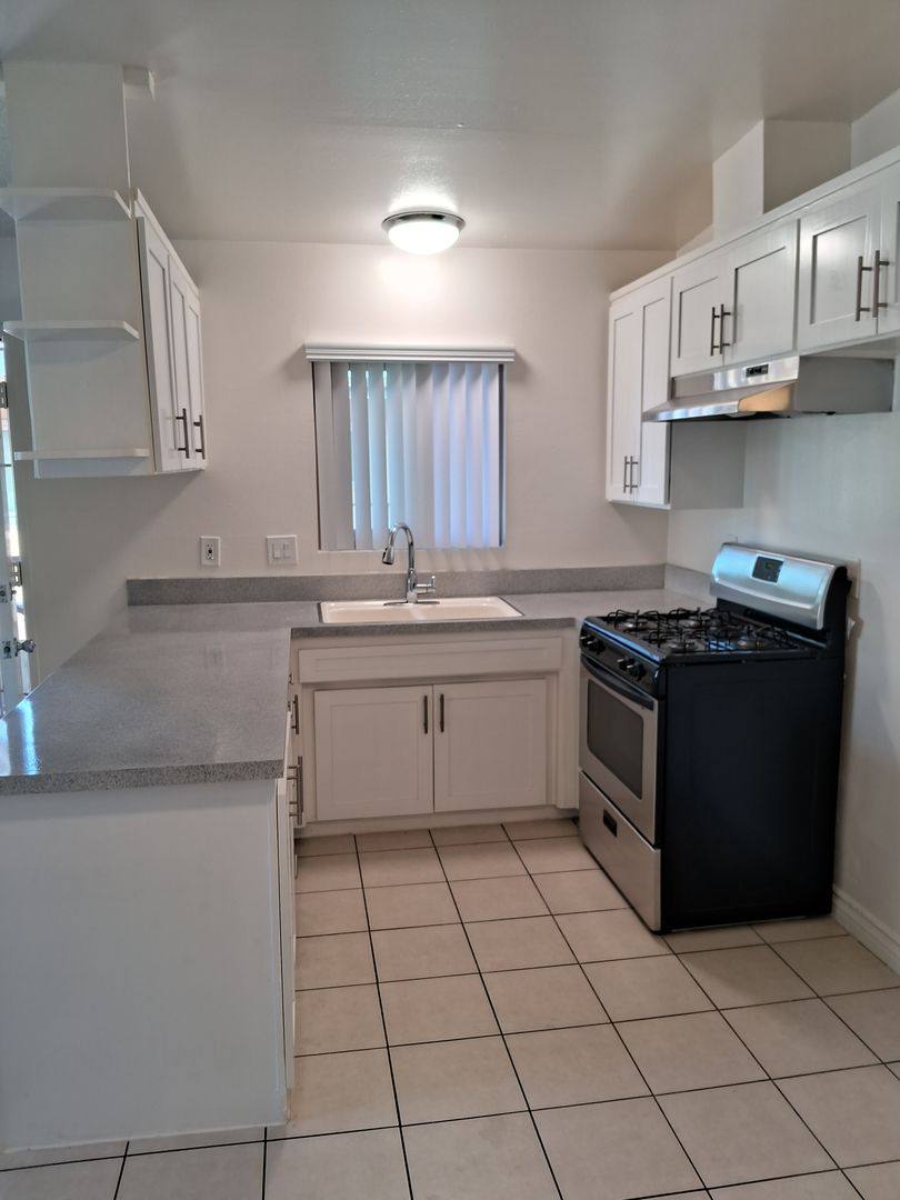 Apartment for rent at 1390 San Juan St, Tustin, CA 92780