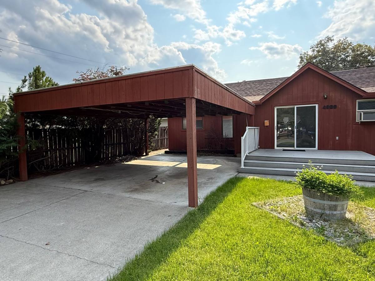 House for rent at 4909 N Adams St, Spokane, WA 99205