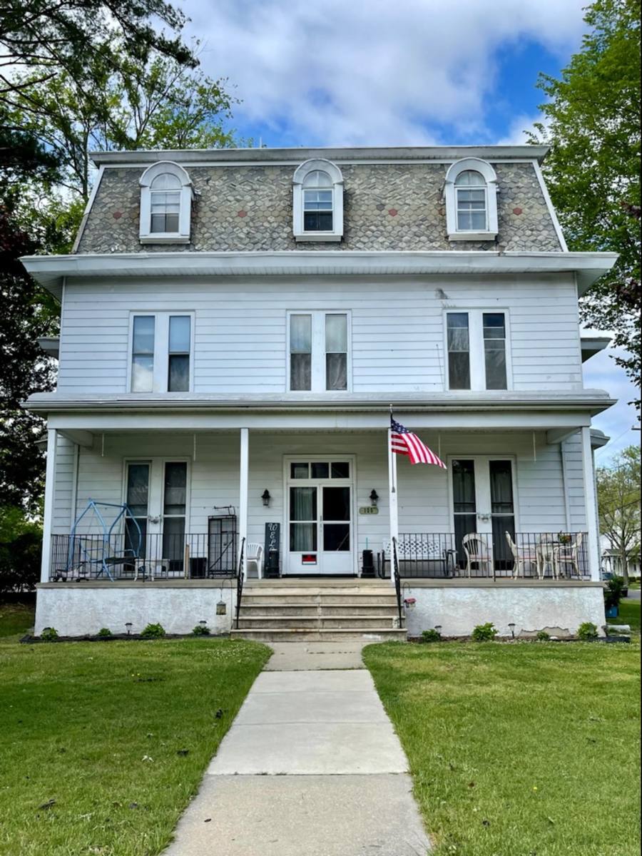 Apartment for rent at 125 W Commerce St, Bridgeton, NJ 08302