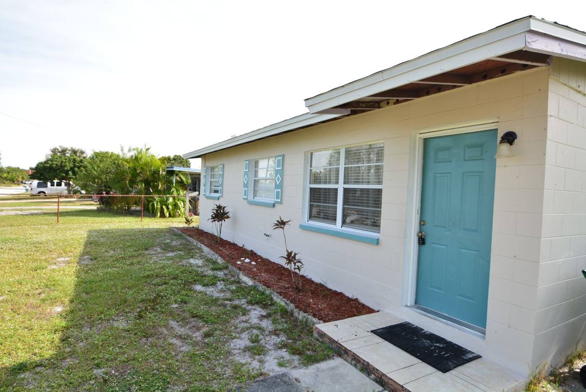 House for rent at 2415 Sadler Lane, Melbourne, FL 32935