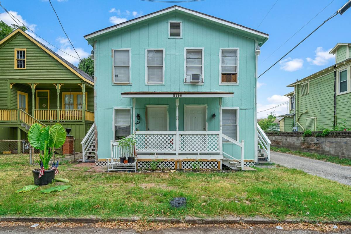 Apartment for rent at 3116 Ave L, Galveston, TX 77550
