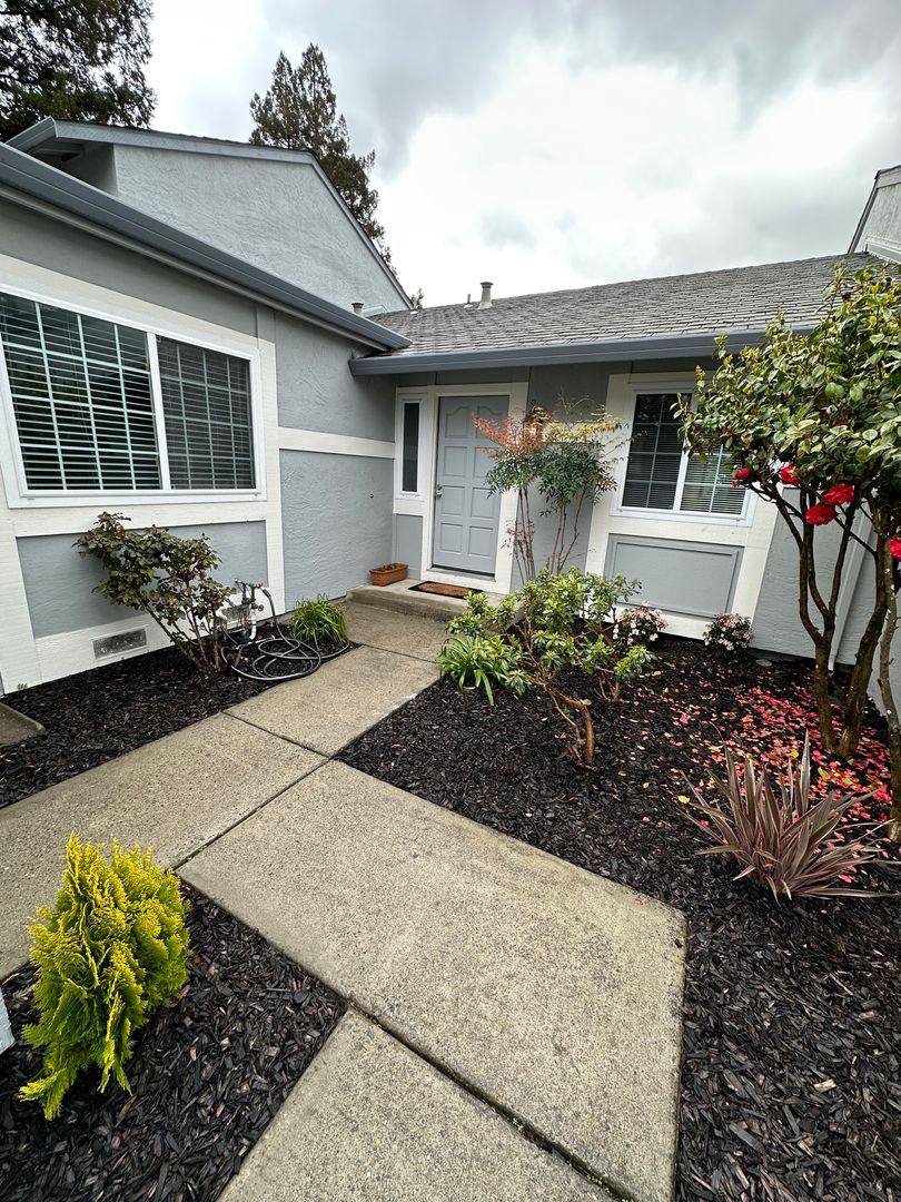 Townhouse for rent at 1916 Apollo Court, Walnut Creek, CA 94598