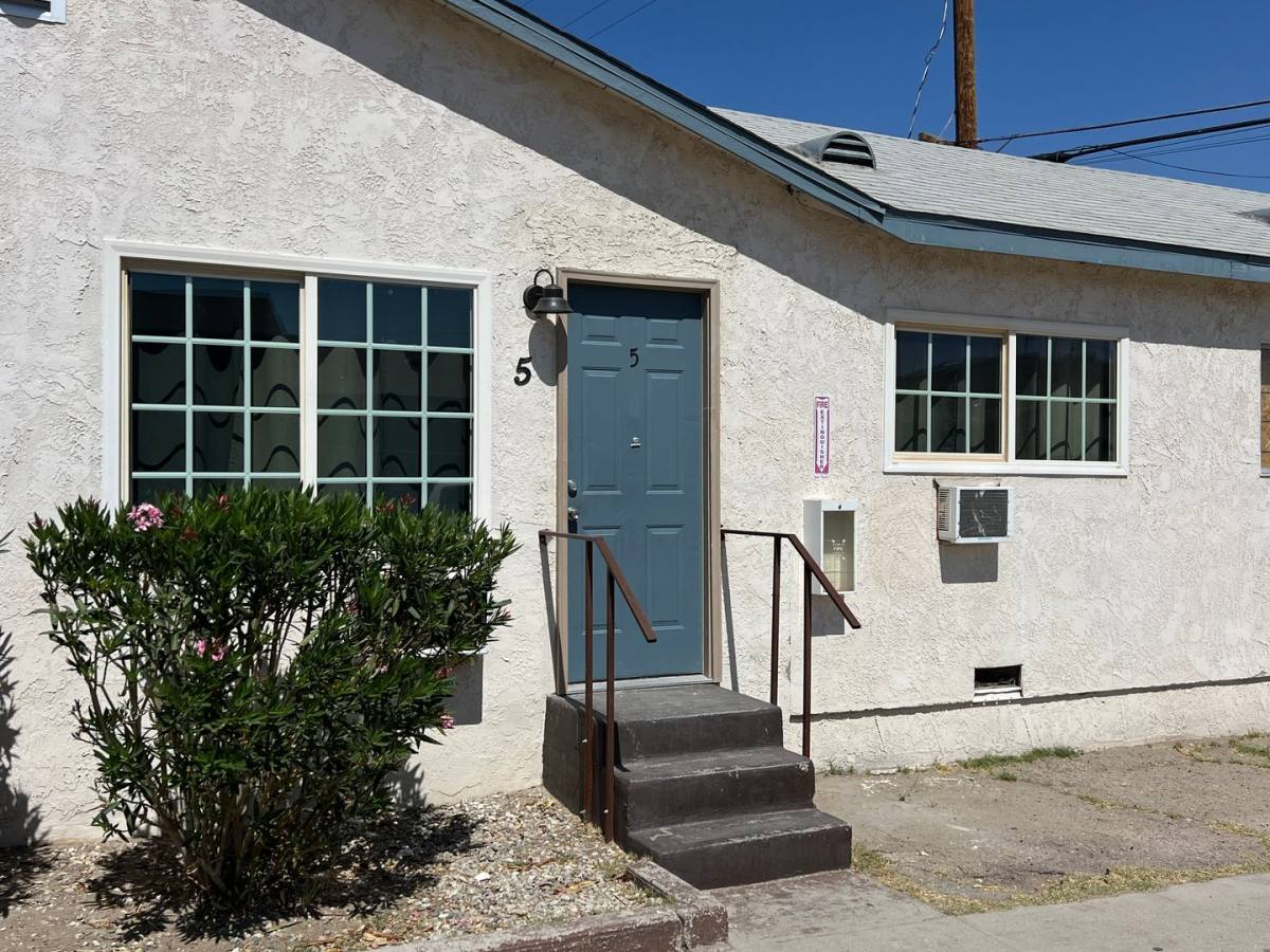 Apartment for rent at 1101 W Main St, Barstow, CA 92311