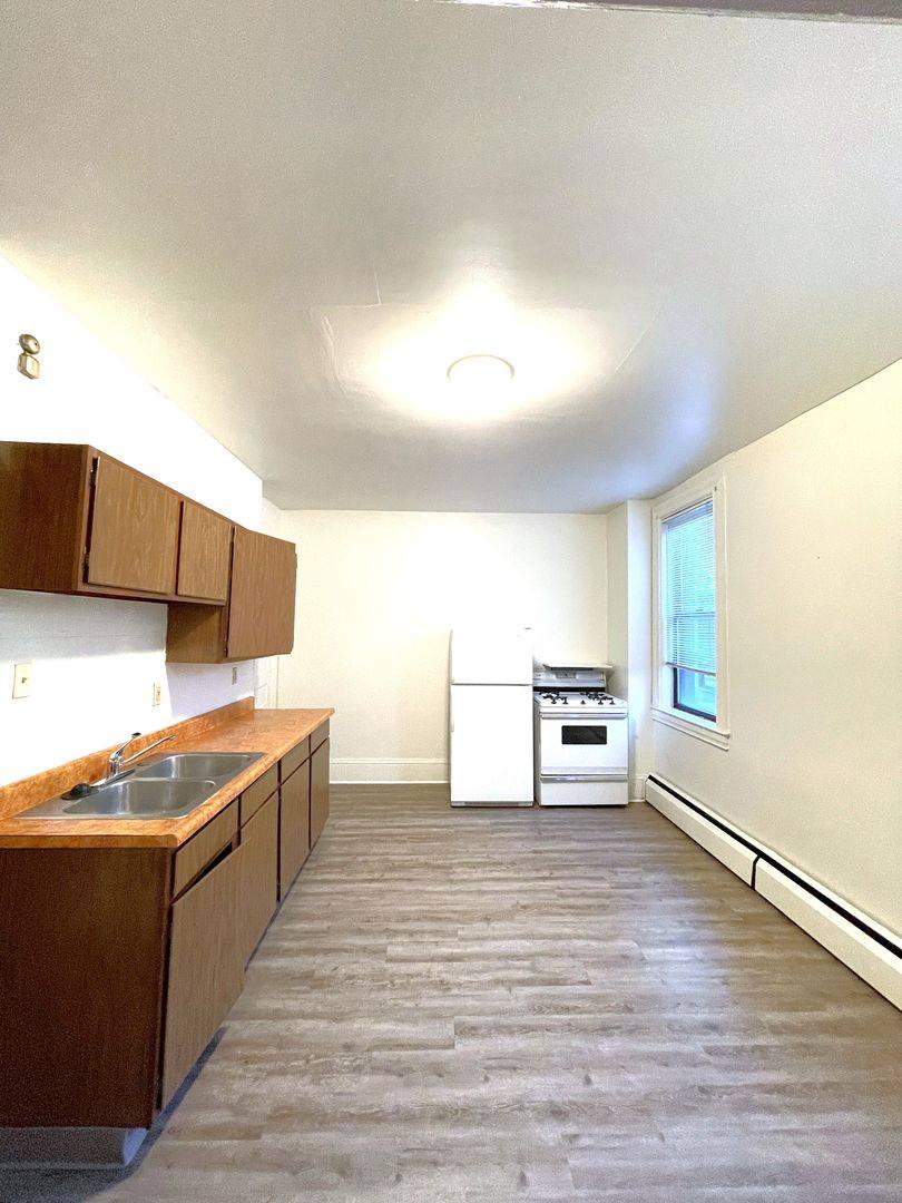Apartment for rent at 301 S Winebiddle St, Pittsburgh, PA 15224