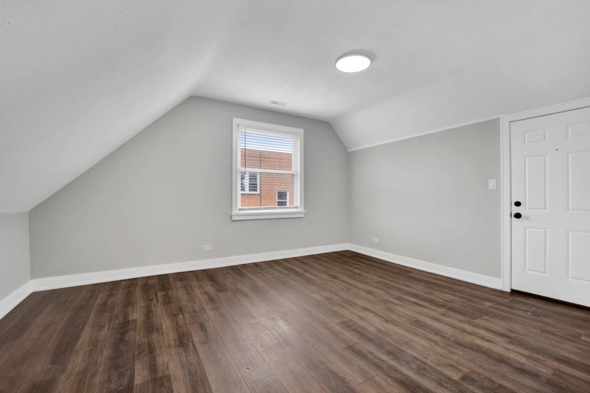 Condo for rent at 3040 W Medill Ave, Chicago, IL 60647
