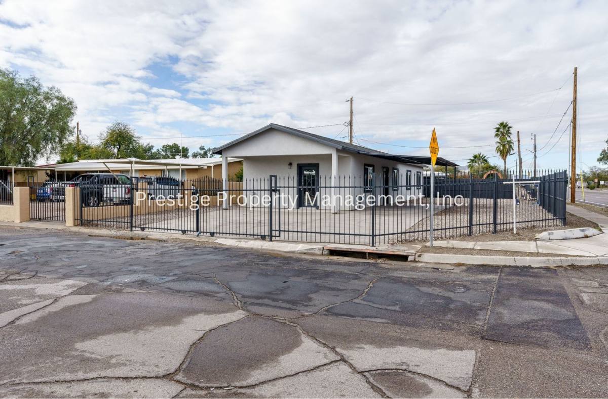 House for rent at 4365 N Stanley Place, Tucson, AZ 85705