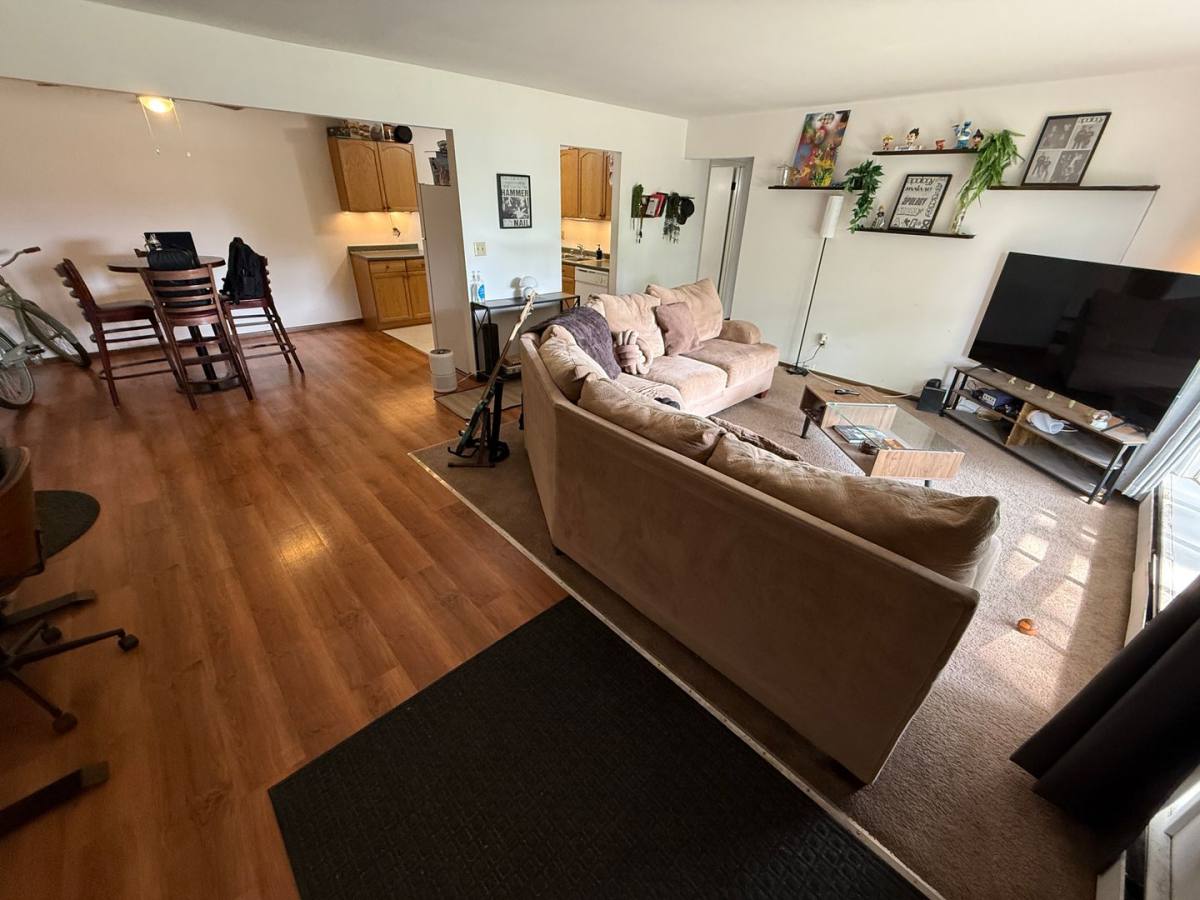 Apartment for rent at 235 Williamsburg Dr, Mequon, WI 53092