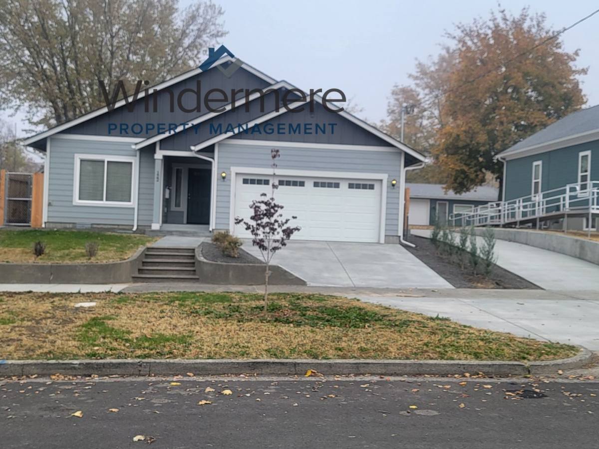House for rent at 122 W Maple St, Walla Walla, WA 99362