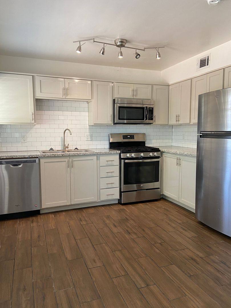 Apartment for rent at 331 S Alvernon Way, Tucson, AZ 85711