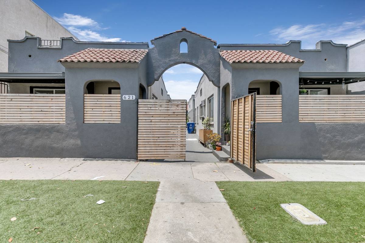 Apartment for rent at 619 S Soto St, Los Angeles, CA 90023