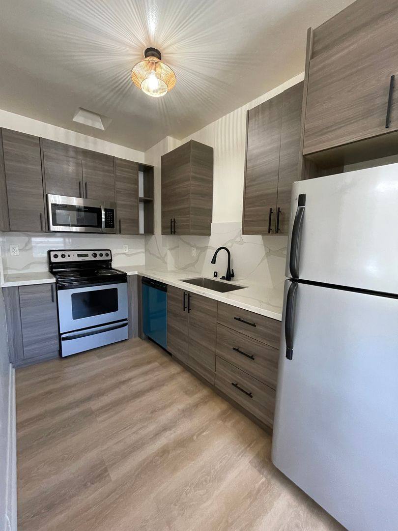 Apartment for rent at 3220 Fruitvale Ave, Oakland, CA 94602