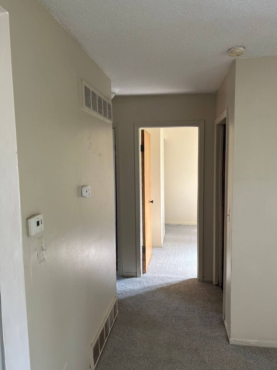 Apartment for rent at 1633 Bayview, Monroe, MI 48161
