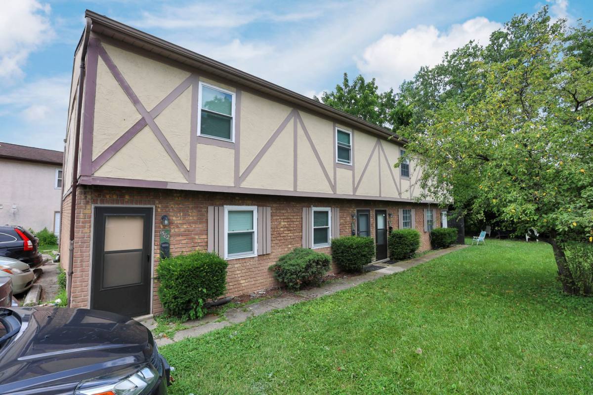 Apartment for rent at 1582-1588 Harvester Lane, Columbus, OH 43229