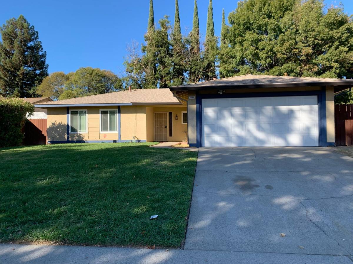 House for rent at 7521 Blackthorne Way, Citrus Heights, CA 95621