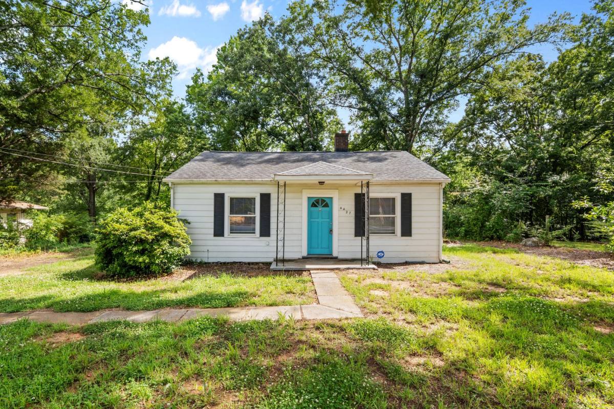 House for rent at 4427 Northaven Dr, Charlotte, NC 28206